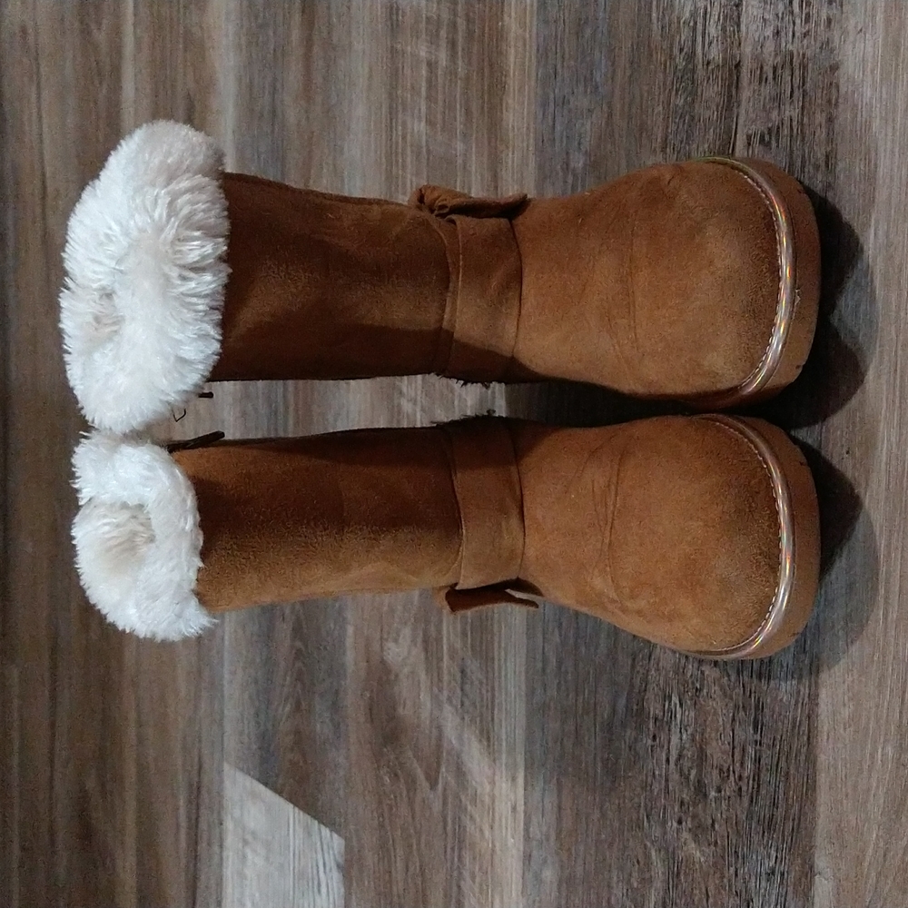 Kids fur lined boots